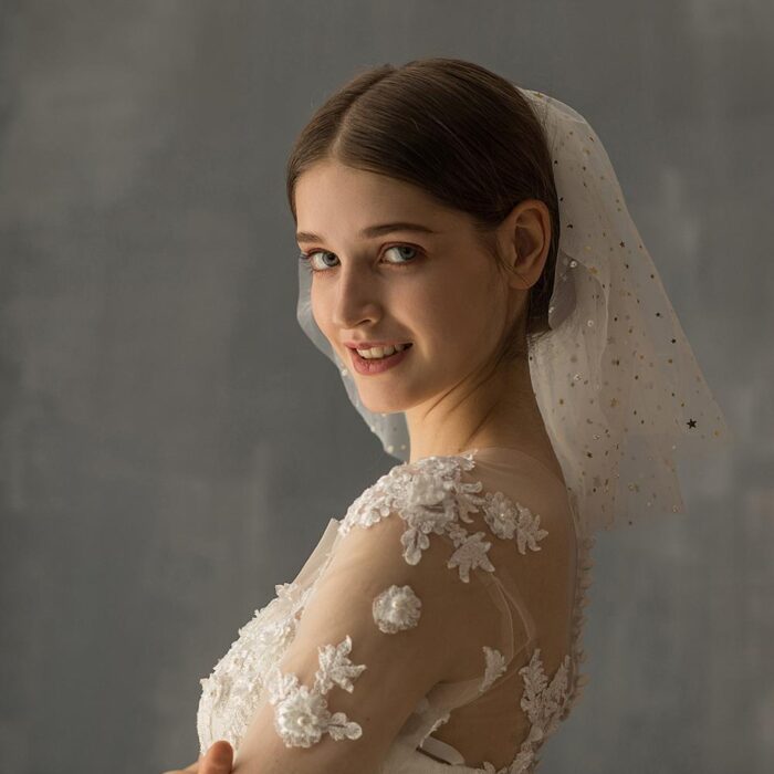 White Yarn Bridal Multi-layer Short Veil - Image 2