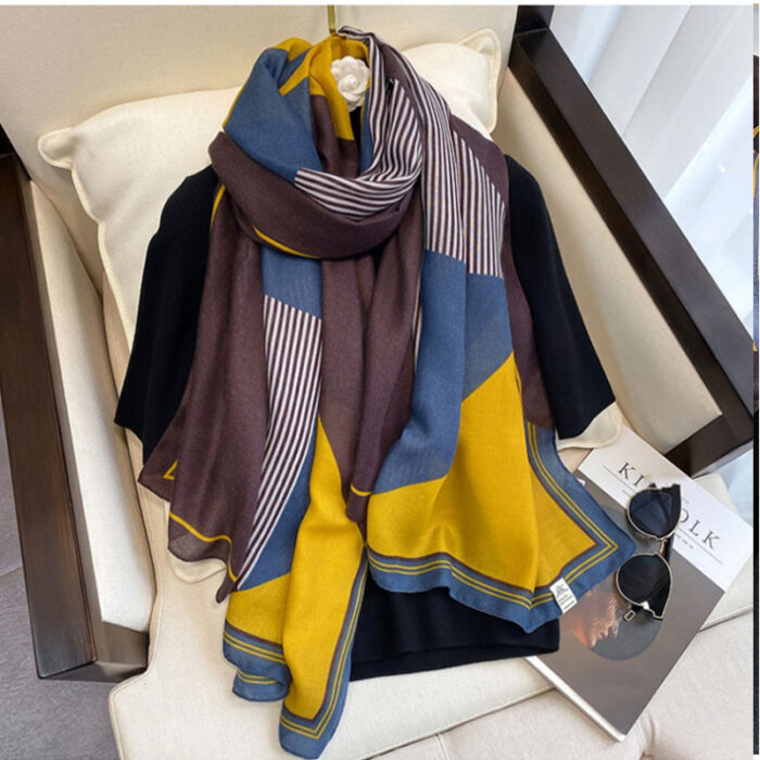 Fashionable Casual Accessories Women's Silk Scarves - Image 1
