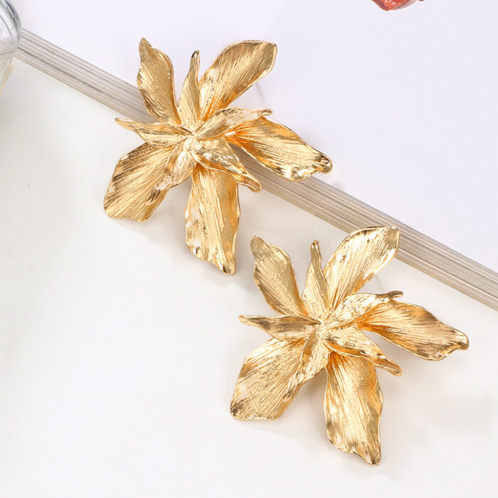 Golden Big Flower Dangle Earrings Female - Image 5
